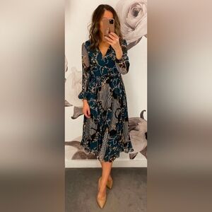 Ann Taylor | Pleated, Floral, Houndstooth Dress, Size 6